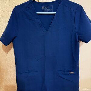 Figs Casma Three Pocket Scrub Top BLUE